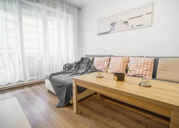 Apartment Mojemiedzyzdroje 402 *