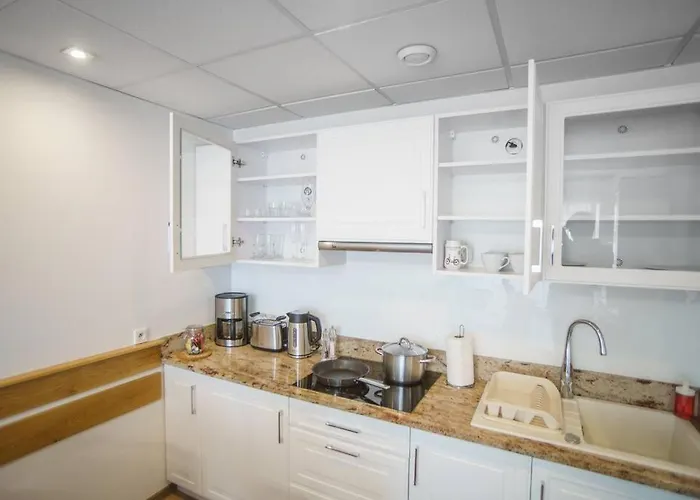 Mojemiedzyzdroje 402 *